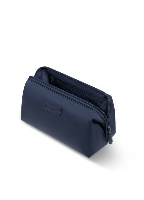 Lipault Plume Accessoires Toiletry Kit M  Bleu Marine Lipault Plume Accessoires Toiletry Kit M  Bleu Marine