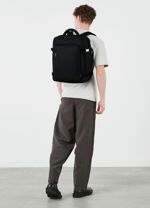 Lipault Lost In Berlin Travel Backpack 2.0  Noir Lipault Lost In Berlin Travel Backpack 2.0  Noir