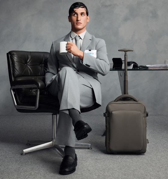 Lost In Berlin Sac à dos Pro à roulettes 16" Lost In Berlin Sac à dos Pro à roulettes 16"